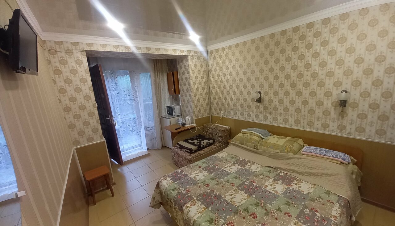 Гостиница Елена Феодосия